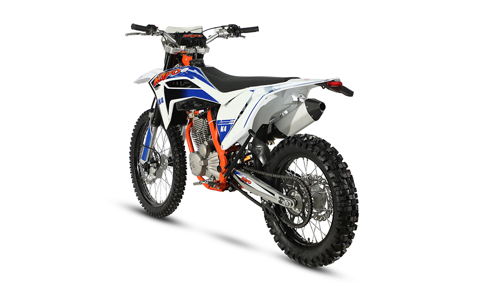 KAYO K4 250 21-inch front wheel, inverted fork, and wave disc brake close-up