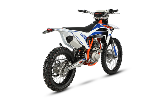 KAYO K4 250 dirt bike front 3/4 left angle view with headlight and 21-inch front wheel