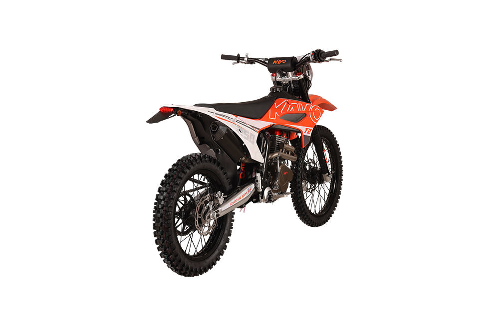 KAYO T2 250 249.4cc 4-stroke engine, exhaust pipe, and kick starter close-up