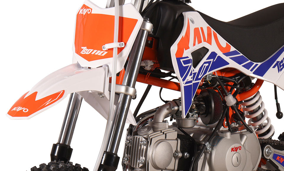 KAYO TSD110 106.7cc engine crankcase, kick starter, and footpeg detail