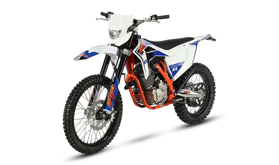 KAYO K4 250 dirt bike front 3/4 right angle view showing inverted forks and front fender